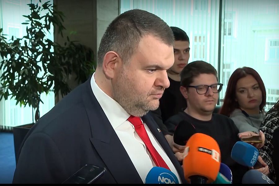 Пеевски: ДПС няма да се разцепи, ще върнем празен мандат