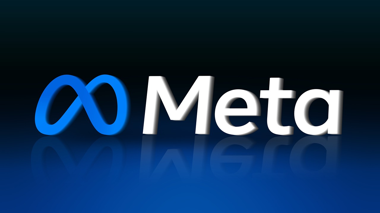 "Мета" забрани руски държавни медии в платформите си