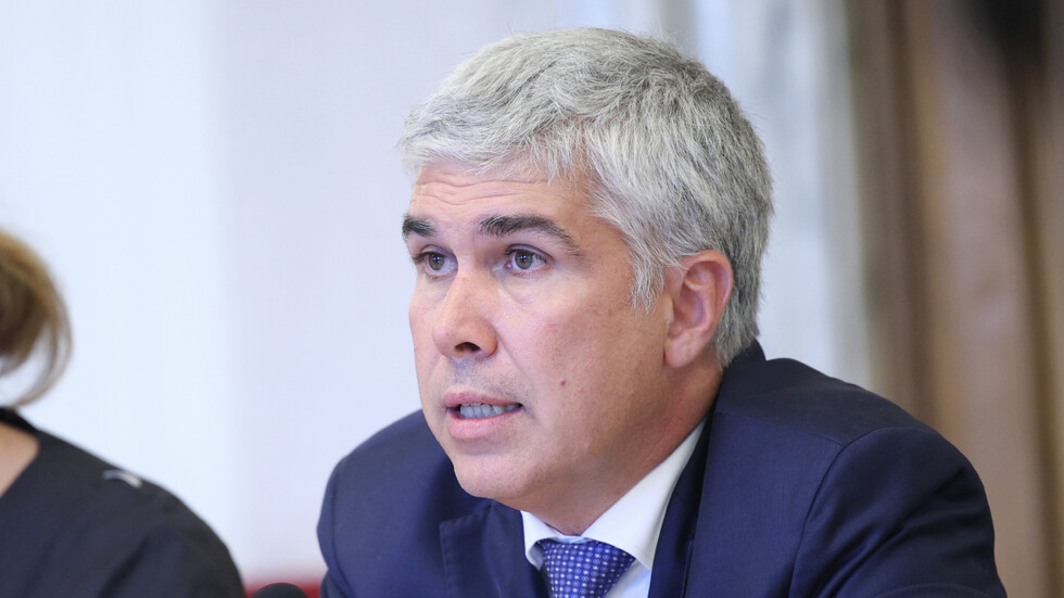 Енергийният министър заминава на работно посещение в САЩ
