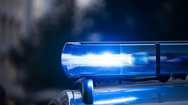 Акт и глоба за 26-годишен, напръскал с лютив спрей непознат на пейка в Русе