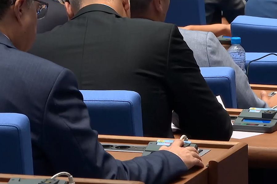 НС прие на първо четене промени в закона за въвеждането на еврото